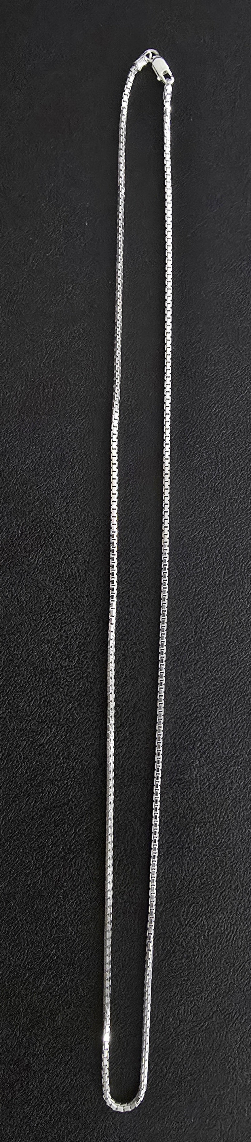 Silver Chain - Octagonal Box