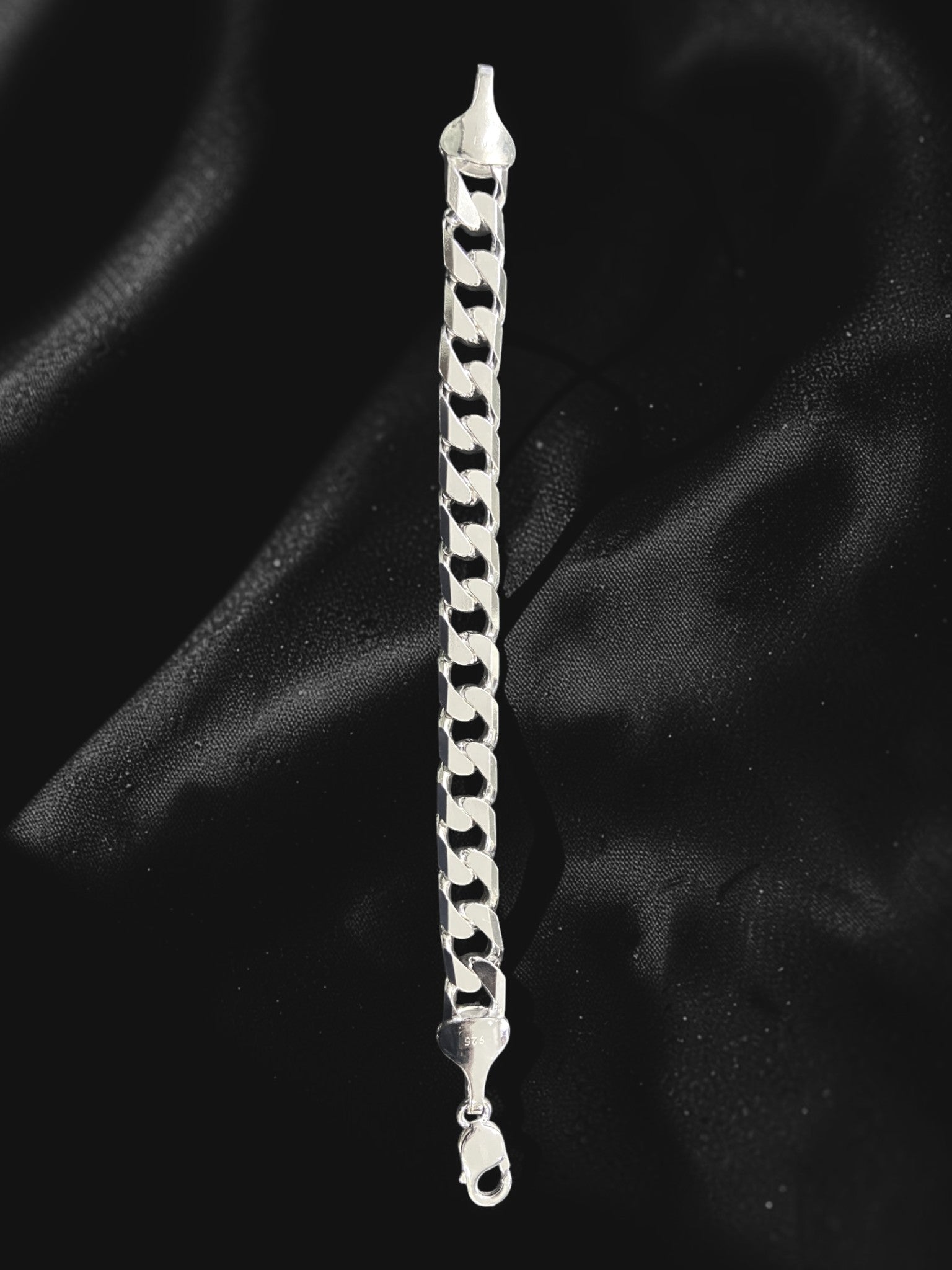 8 Cut Curb Bracelet