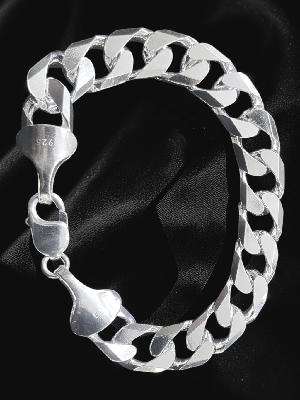 8 Cut Curb Bracelet